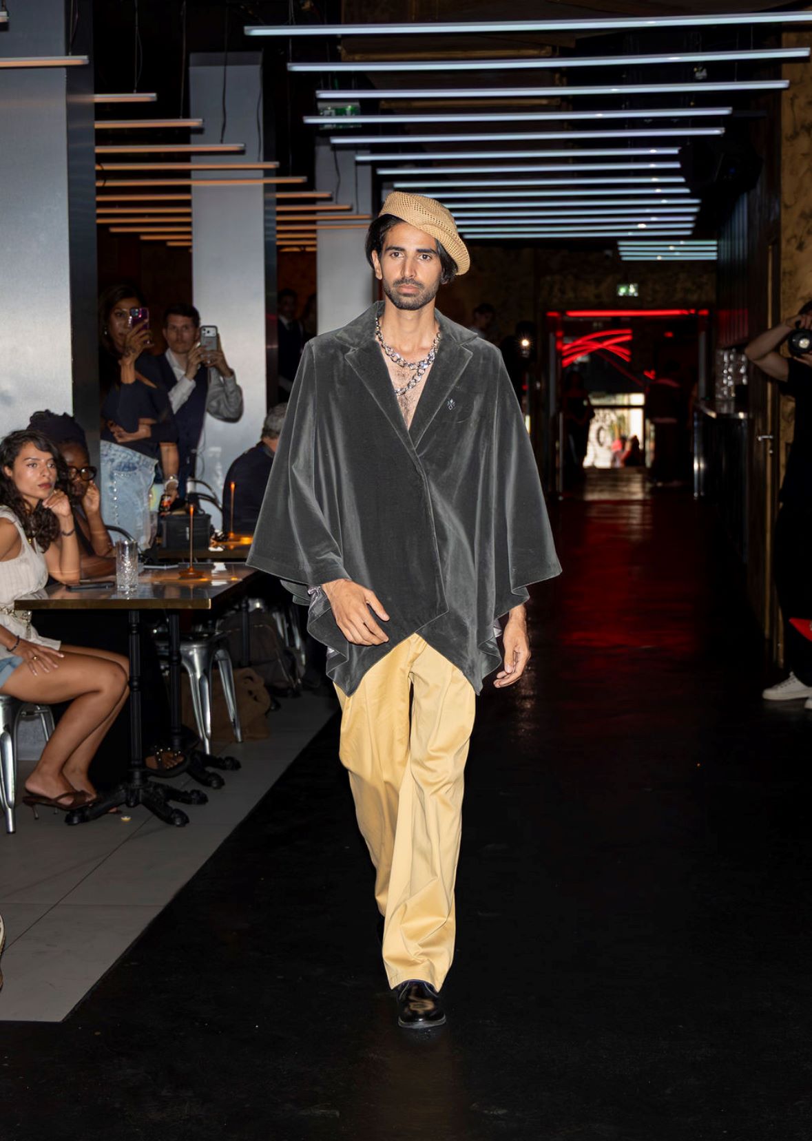 Capa GRIS STATEMENT